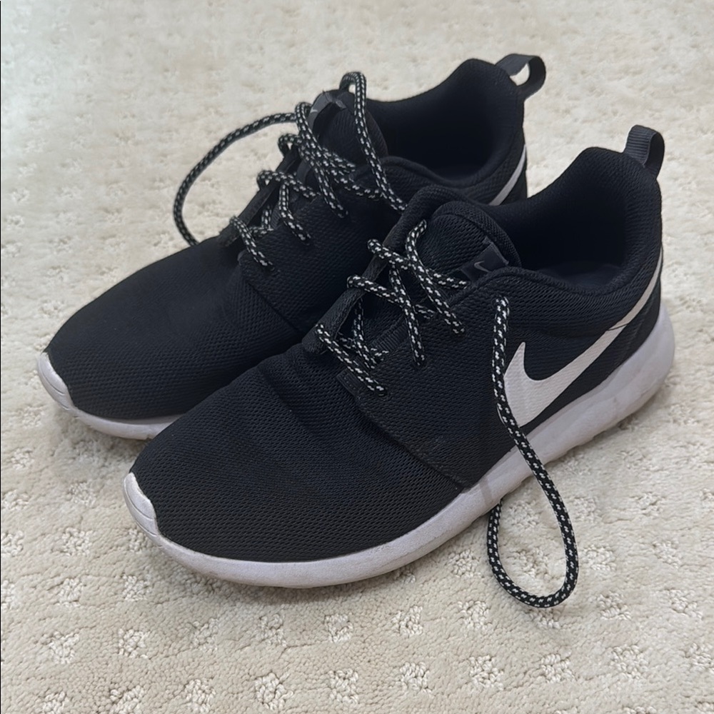 Women’s Nike Roshe One
